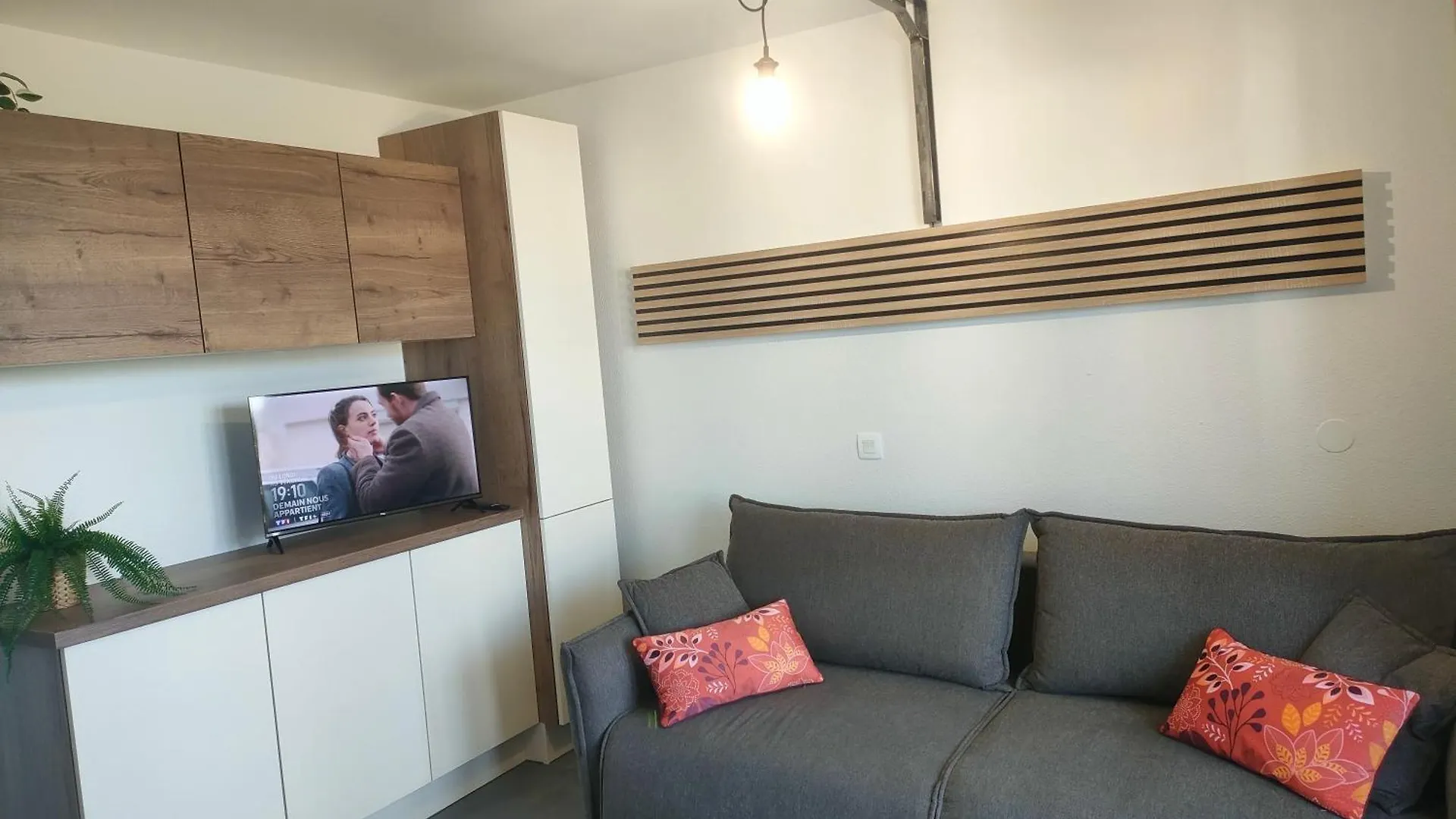 Apartment A Louer Pour Les Vacances T3 Pour 4 Personnes Avec Piscine Arzon France