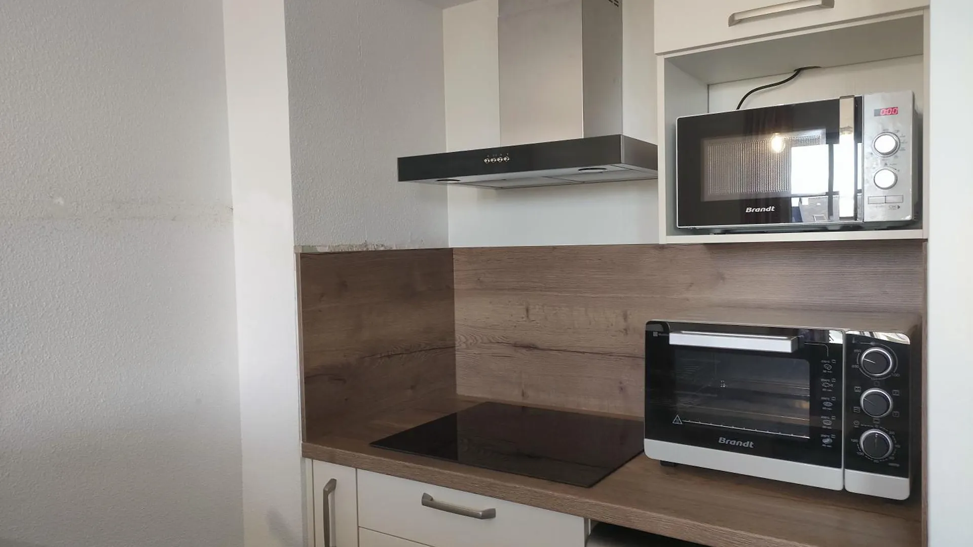 A Louer Pour Les Vacances T3 Pour 4 Personnes Avec Piscine Arzon