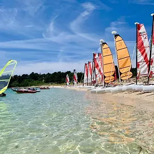 Vue Sur Le Port De Crouesty, à Pied Arzon